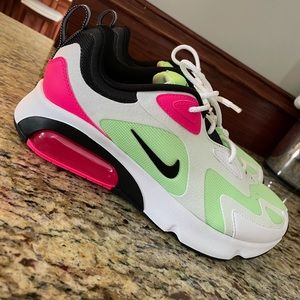 Women’s Nike shoes